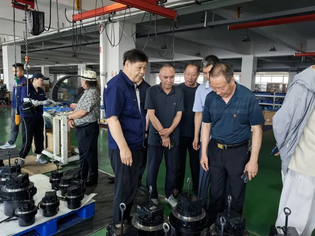 1751417235466386.jpg 舉辦慶祝中國共產黨成立104周年主題黨日活動5.jpg