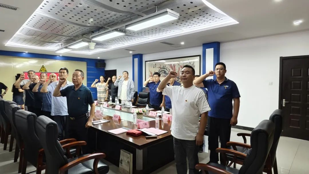 1751417274123170.jpg 舉辦慶祝中國共產黨成立104周年主題黨日活動6.jpg